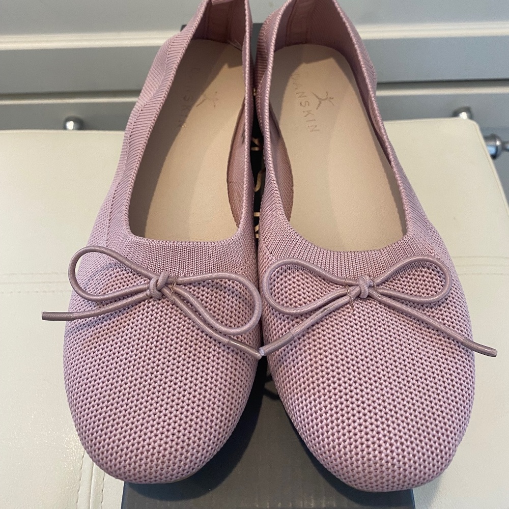 Danskin Wonder Flat